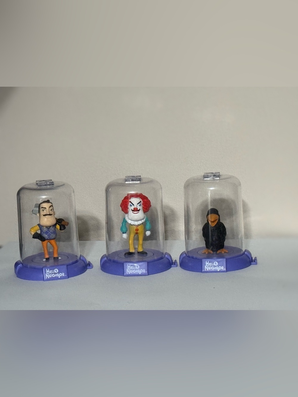 Hello neighbor mini figure lot w/ display domes neighbor clown crow tinybuild